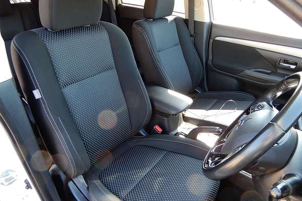 2017 Mitsubishi Outlander LS ZK