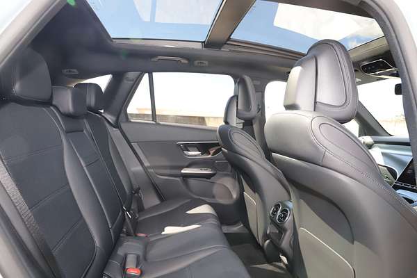 2025 Mercedes-Benz GLC-Class GLC200 X254
