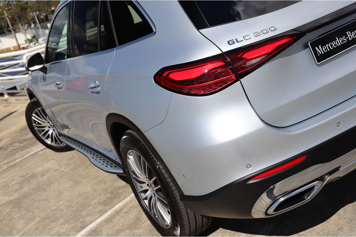 2025 Mercedes-Benz GLC-Class GLC200 X254