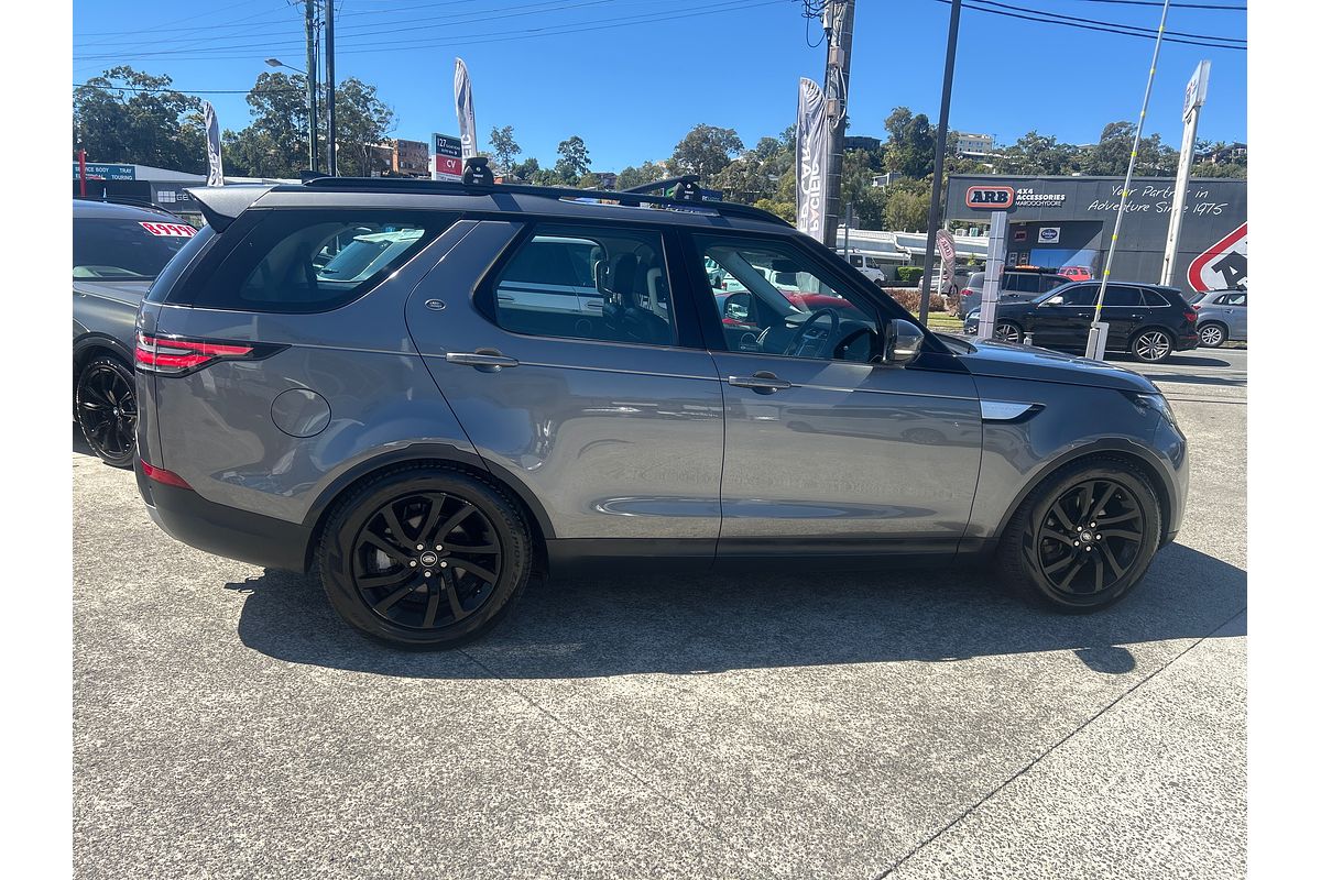 2018 Land Rover Discovery TD6 HSE Luxury Series 5