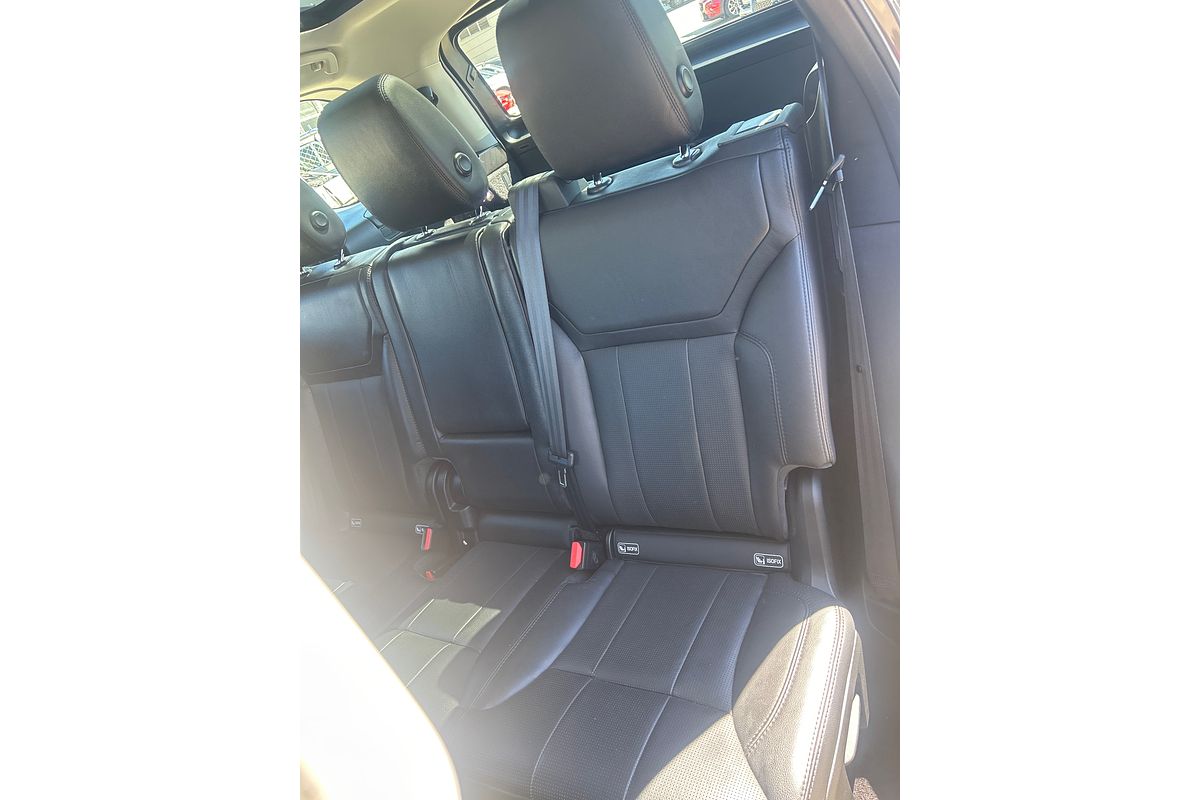 2018 Land Rover Discovery TD6 HSE Luxury Series 5