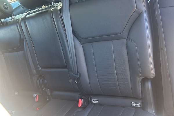 2018 Land Rover Discovery TD6 HSE Luxury Series 5