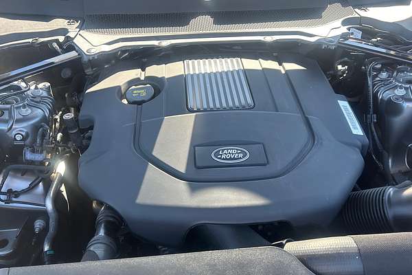 2018 Land Rover Discovery TD6 HSE Luxury Series 5