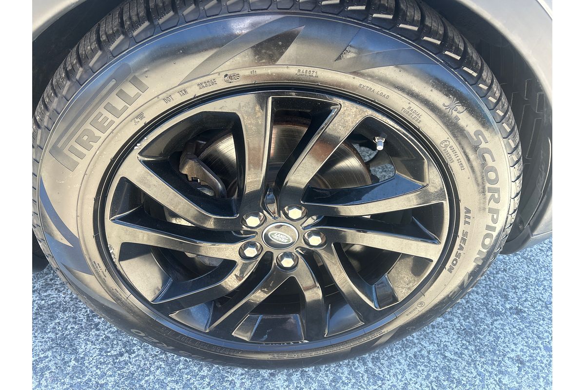 2018 Land Rover Discovery TD6 HSE Luxury Series 5