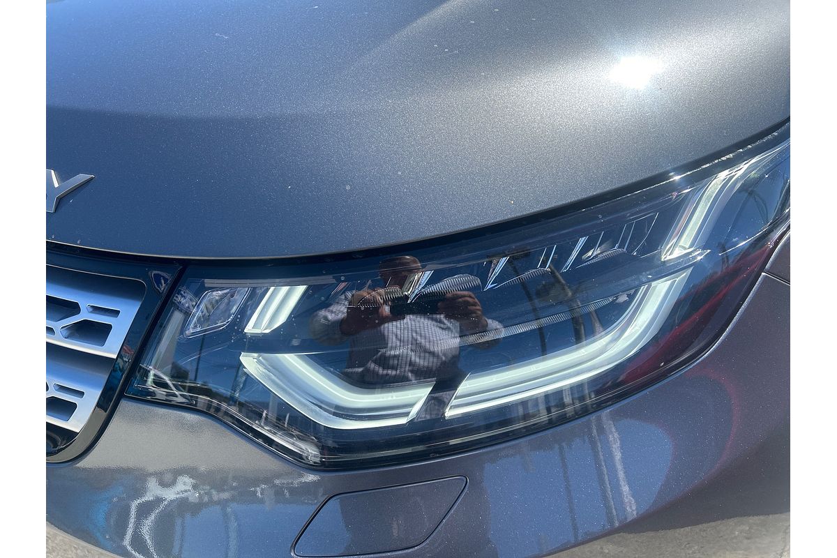 2018 Land Rover Discovery TD6 HSE Luxury Series 5