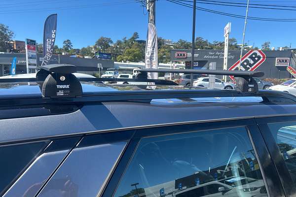 2018 Land Rover Discovery TD6 HSE Luxury Series 5