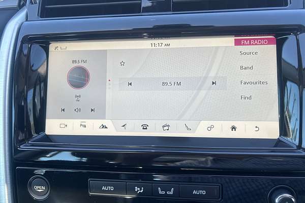 2018 Land Rover Discovery TD6 HSE Luxury Series 5