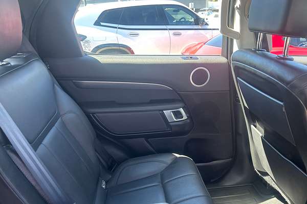 2018 Land Rover Discovery TD6 HSE Luxury Series 5