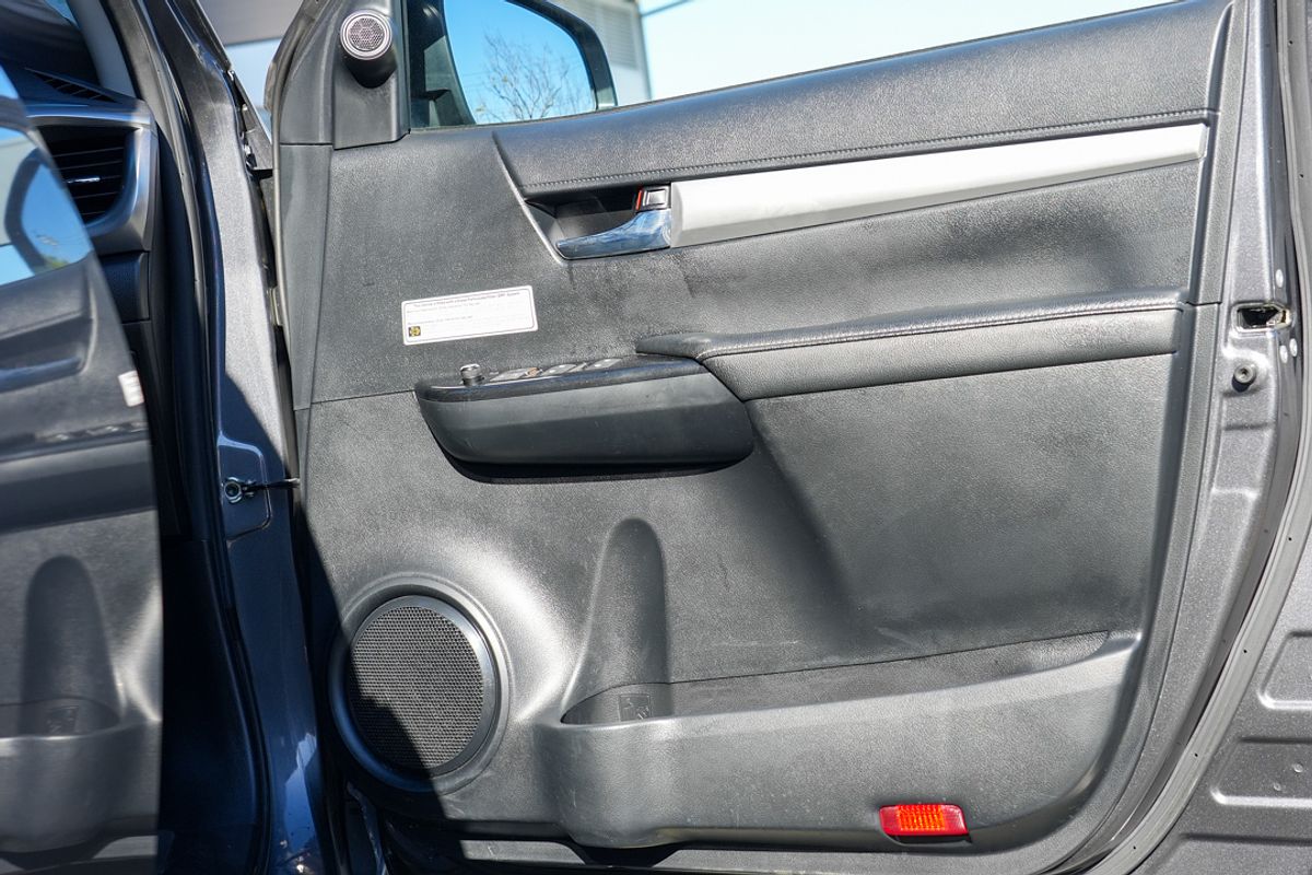 2021 Toyota Hilux SR5 GUN126R 4X4