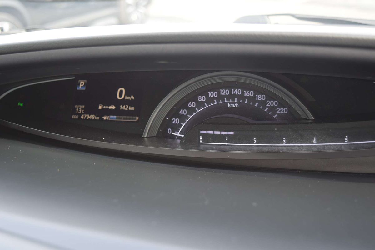 2016 Toyota Tarago GLX ACR50R