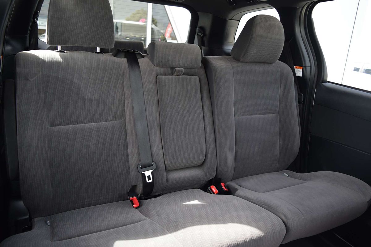 2016 Toyota Tarago GLX ACR50R