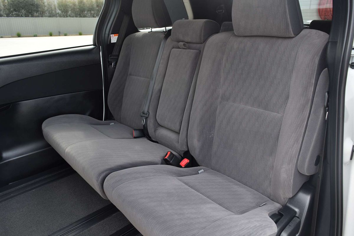 2016 Toyota Tarago GLX ACR50R