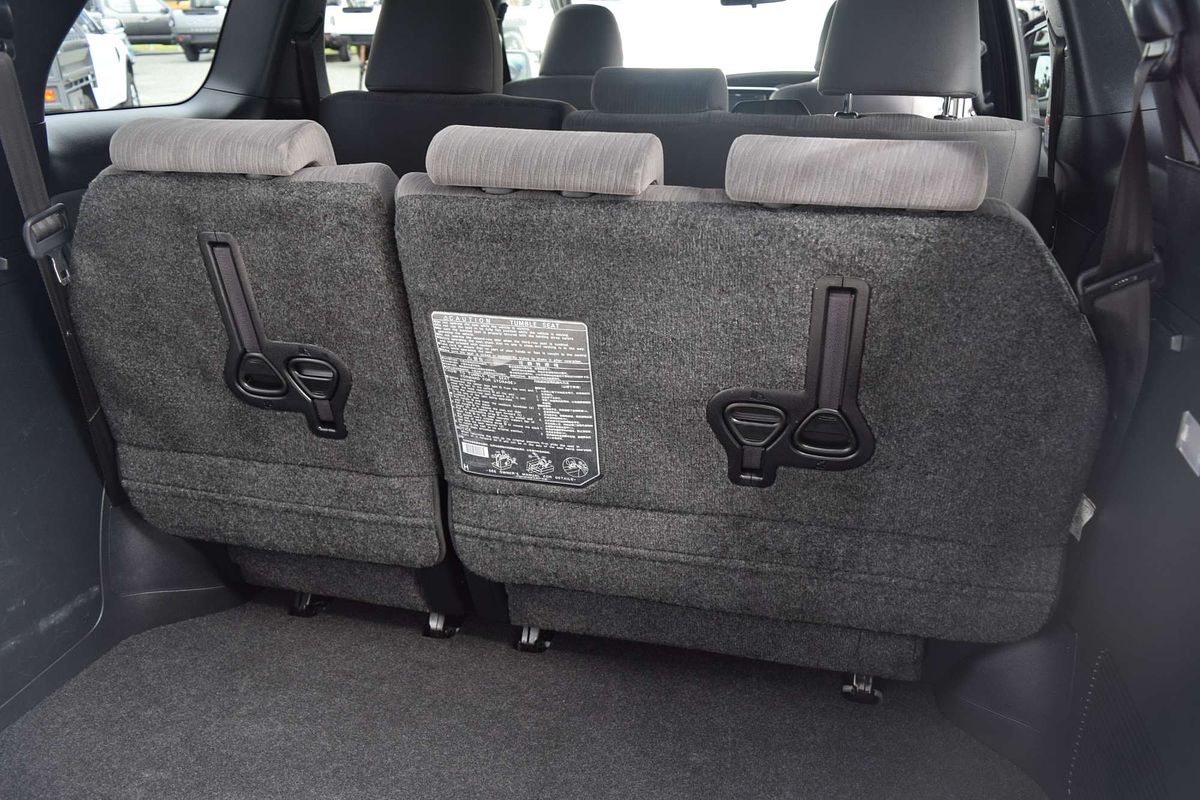 2016 Toyota Tarago GLX ACR50R