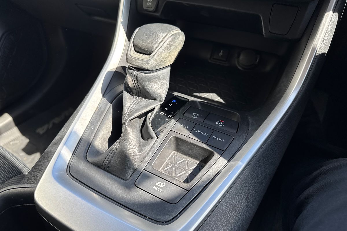2022 Toyota RAV4 GX AXAH52R