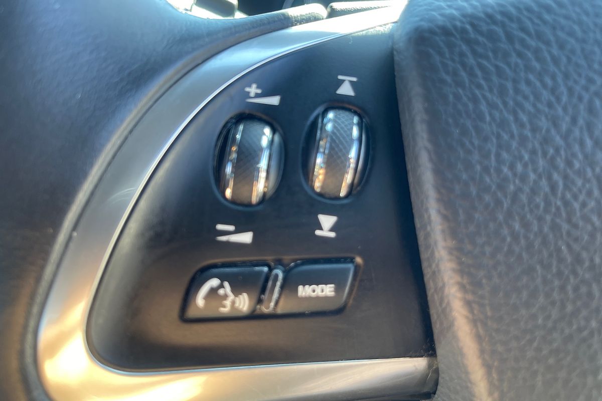 2015 Jaguar XF R-Sport X250