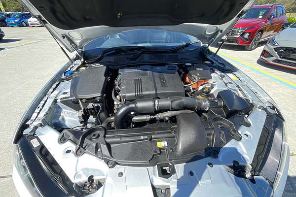 2015 Jaguar XF R-Sport X250