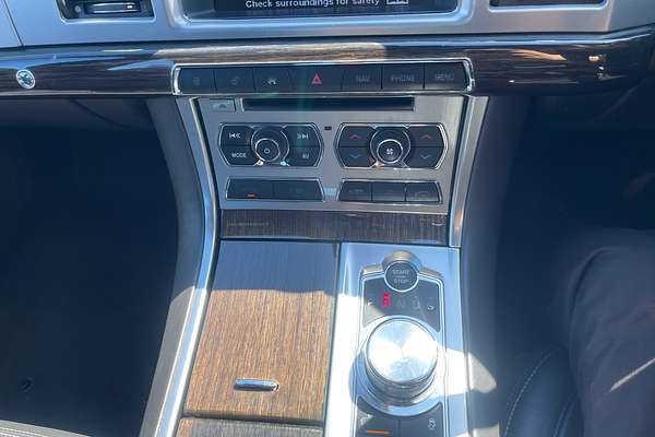2015 Jaguar XF R-Sport X250