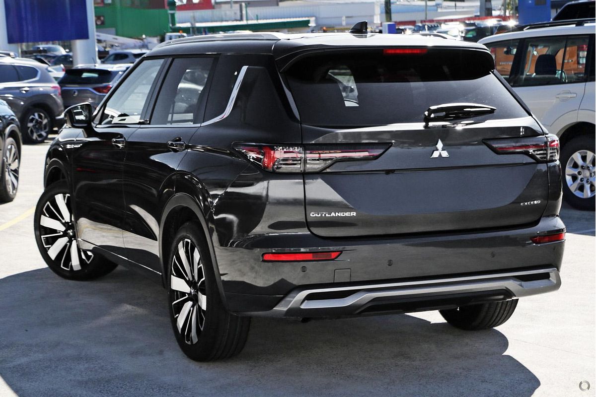 2025 Mitsubishi Outlander Exceed ZM AWD