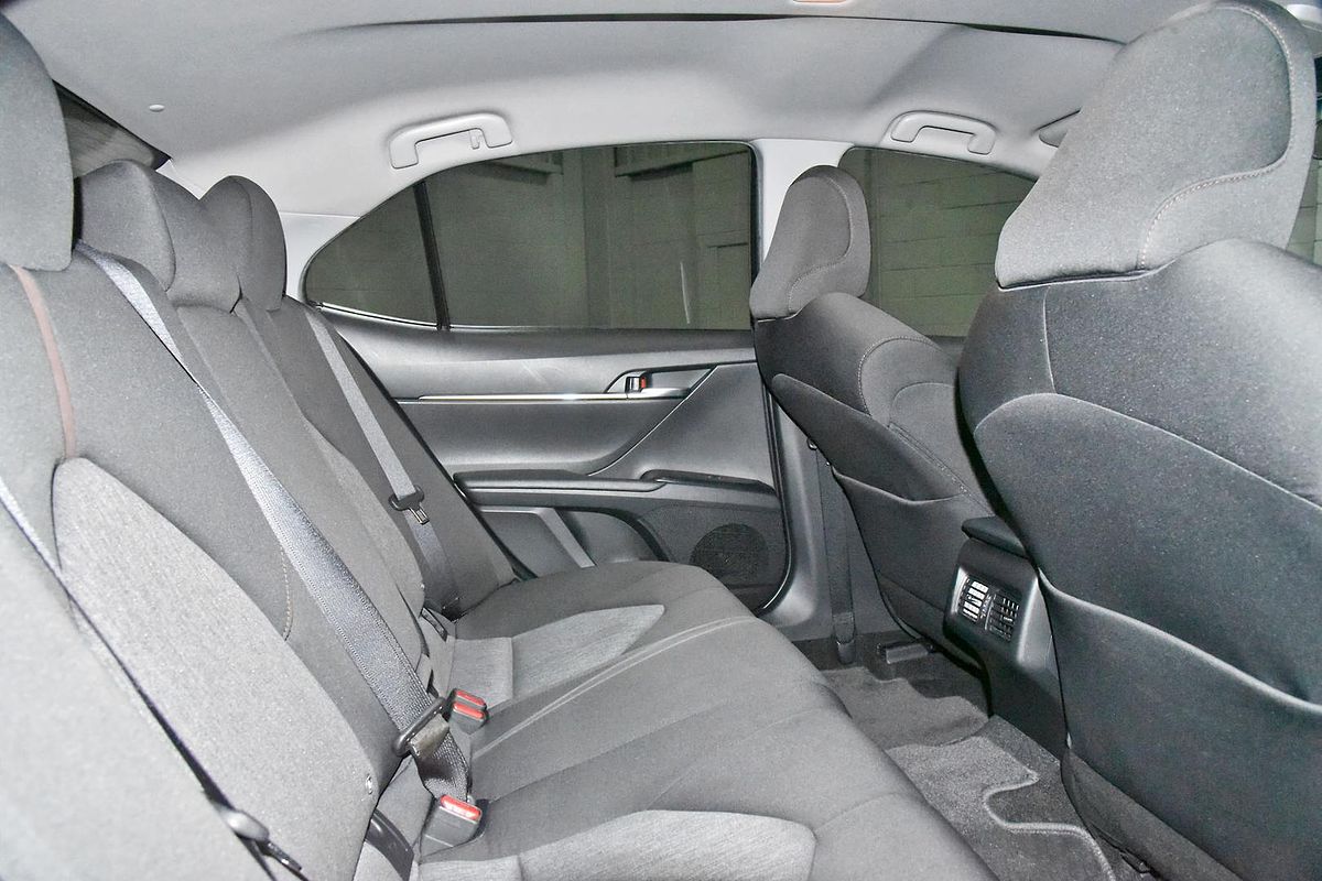 2018 Toyota Camry Ascent ASV70R