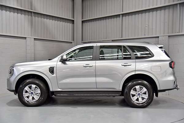 2024 Ford Everest Ambiente 2.0L
