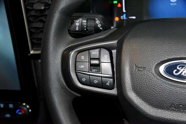 2024 Ford Everest Ambiente 2.0L