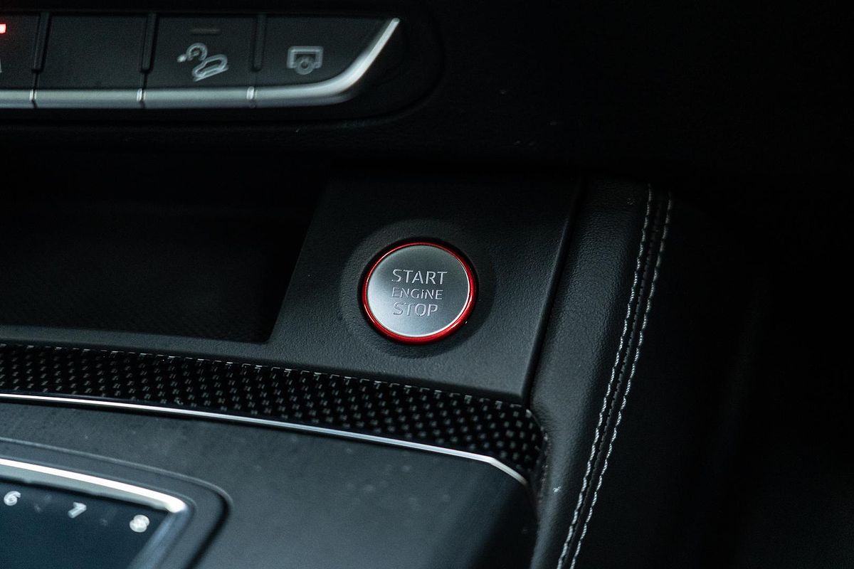 2019 Audi SQ5 Black Edition FY