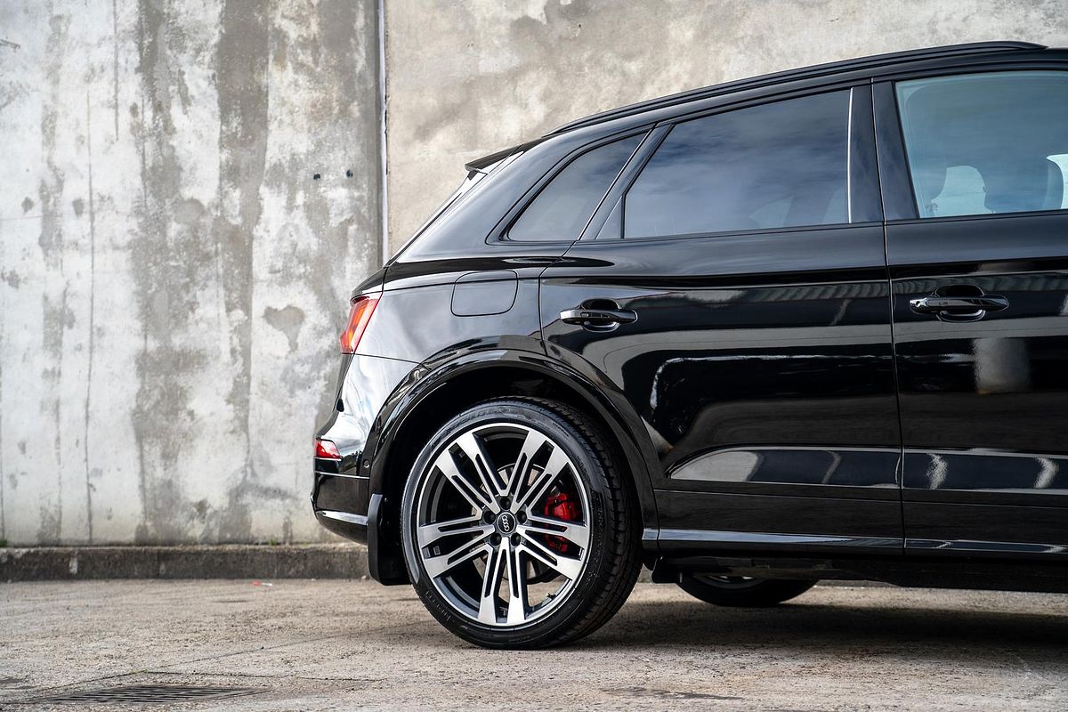2019 Audi SQ5 Black Edition FY