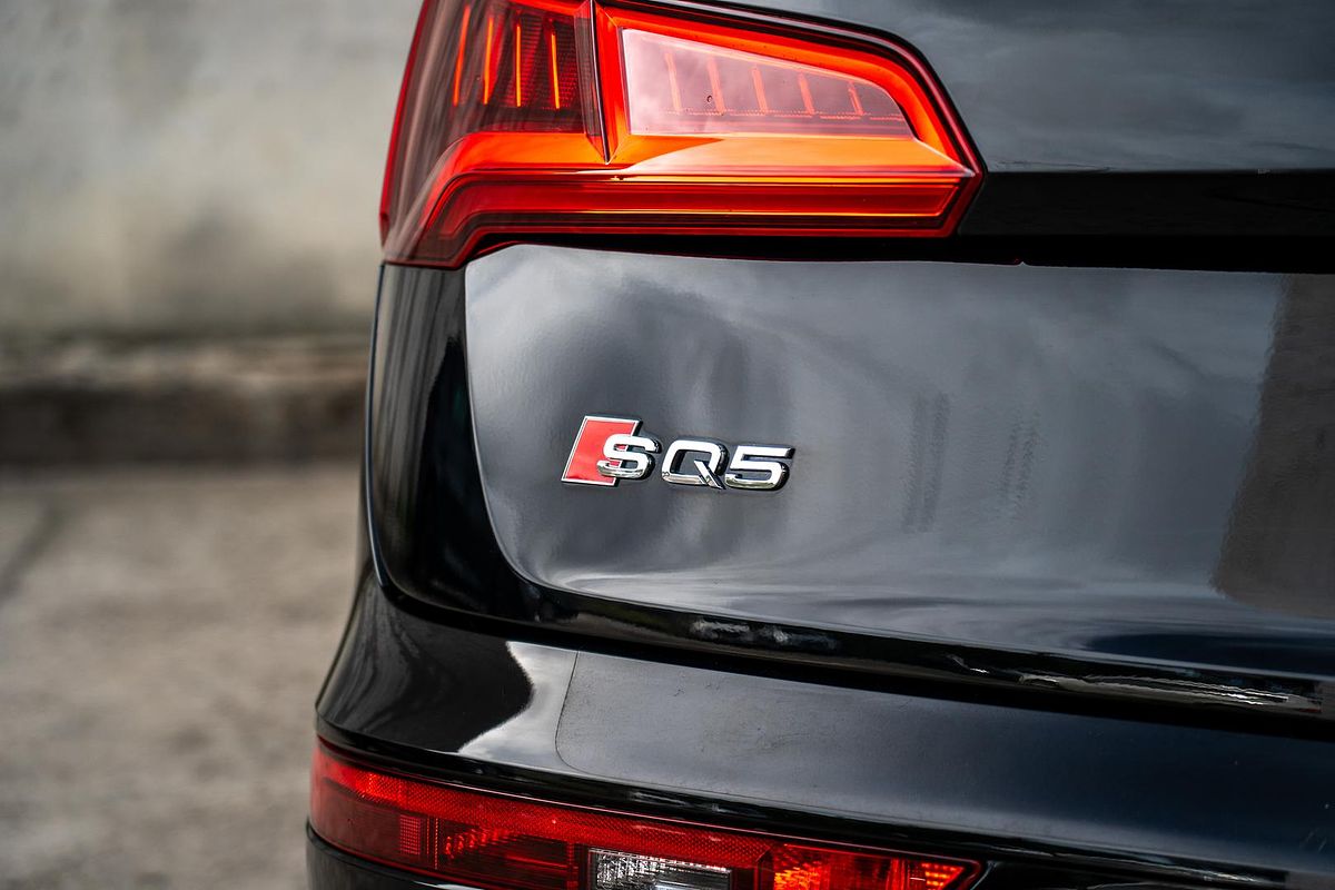 2019 Audi SQ5 Black Edition FY