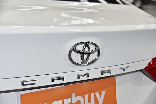 2018 Toyota Camry Ascent ASV70R
