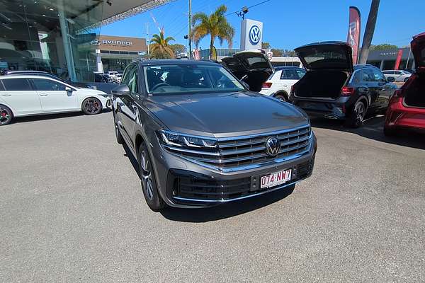 2025 Volkswagen Touareg 210TDI Elegance RC