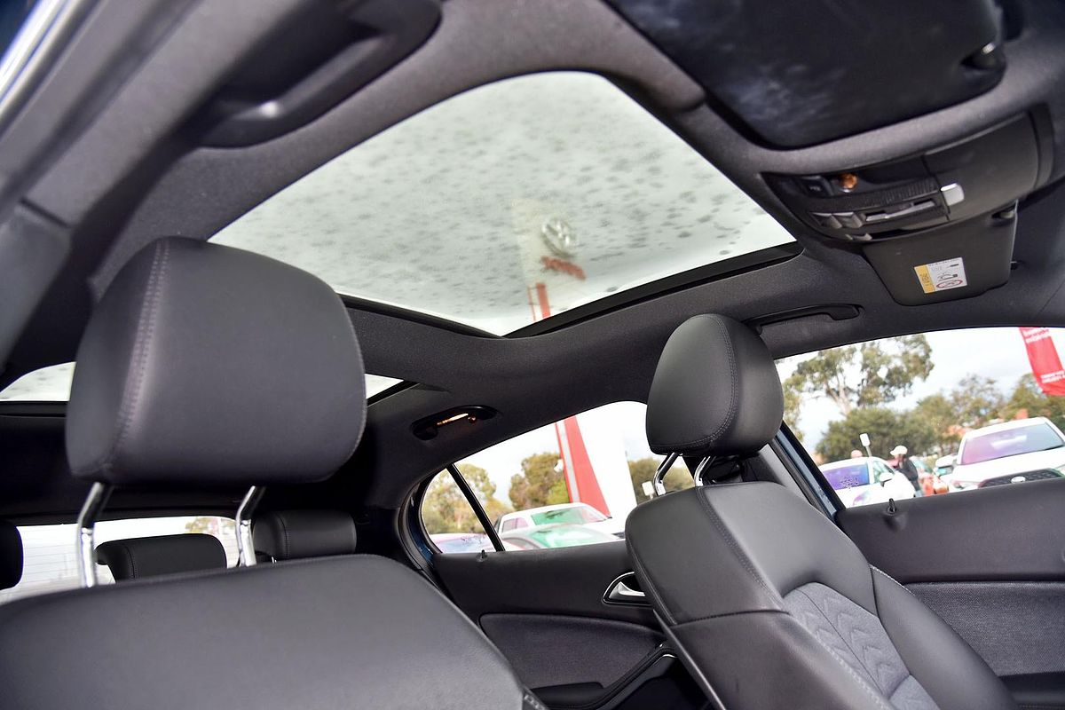 2019 Mercedes-Benz GLA-Class GLA180 X156