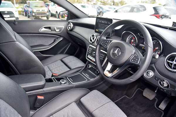 2019 Mercedes-Benz GLA-Class GLA180 X156