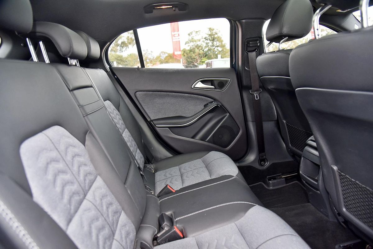2019 Mercedes-Benz GLA-Class GLA180 X156
