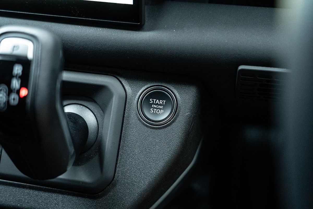 2024 Land Rover Defender 130 D300 X-Dynamic SE L663