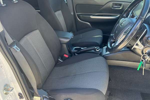 2019 Mitsubishi Triton GLS MR 4X4
