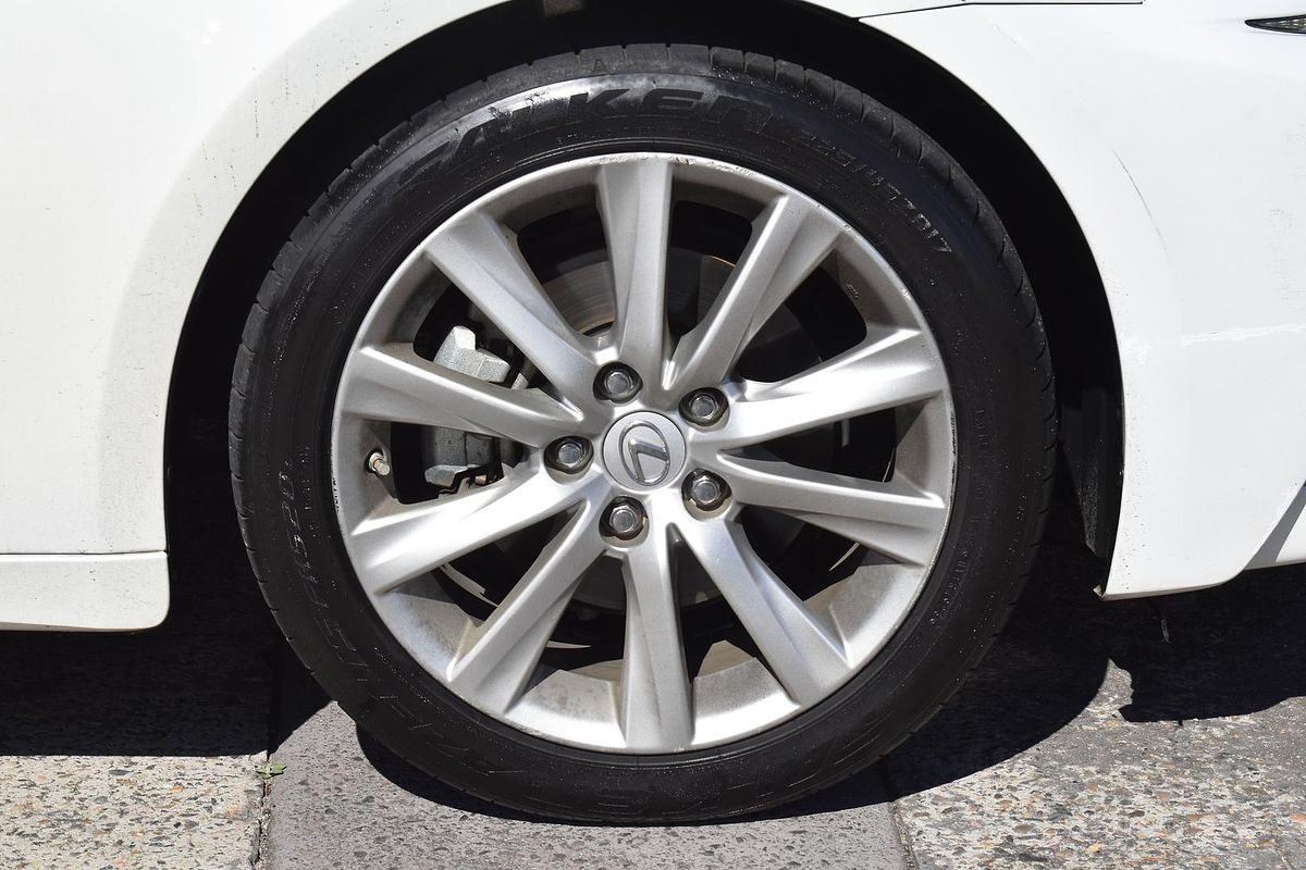 2015 Lexus IS IS250 Luxury GSE30R