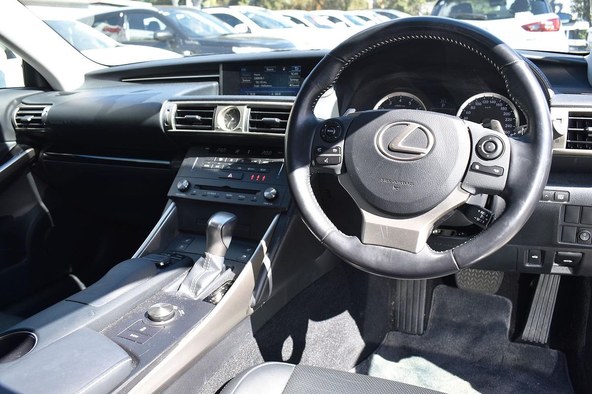 2015 Lexus IS IS250 Luxury GSE30R