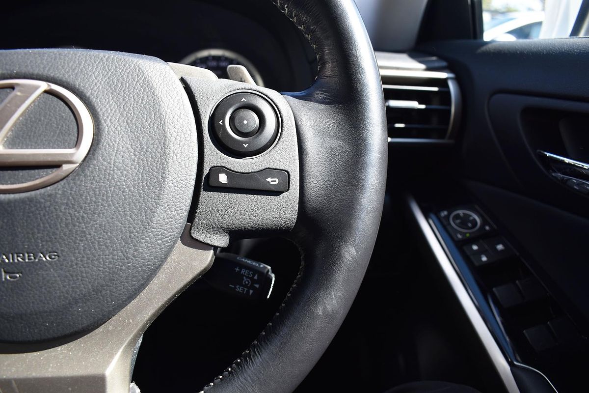 2015 Lexus IS IS250 Luxury GSE30R