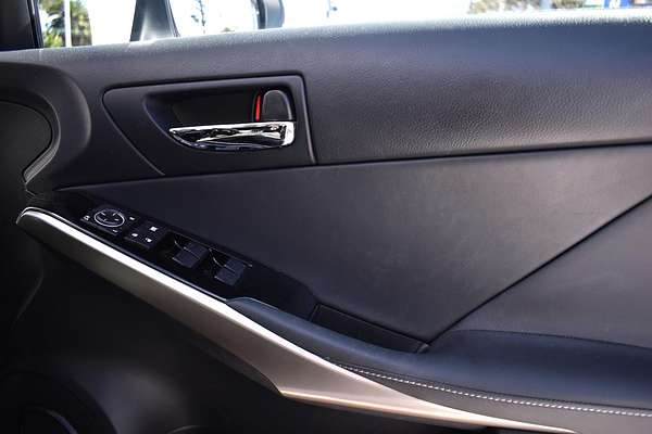 2015 Lexus IS IS250 Luxury GSE30R