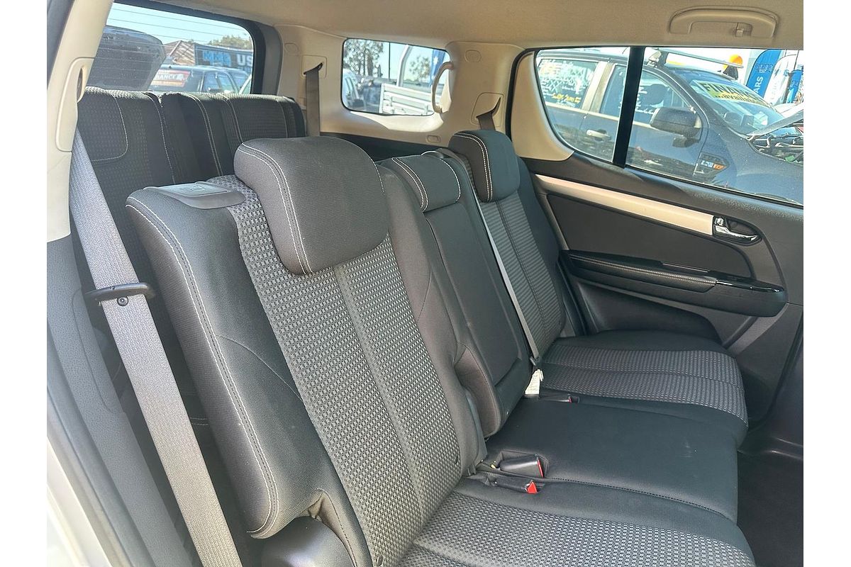2018 Isuzu MU-X LS-M