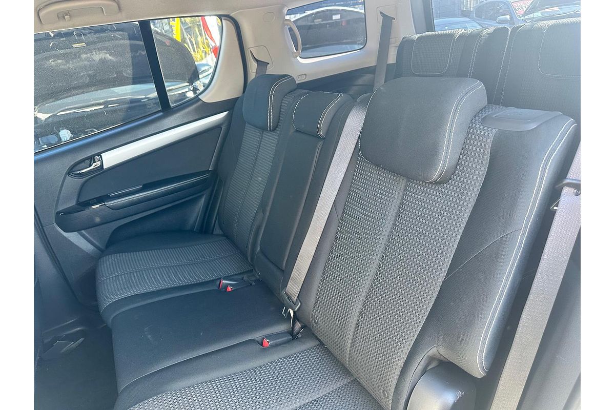 2018 Isuzu MU-X LS-M