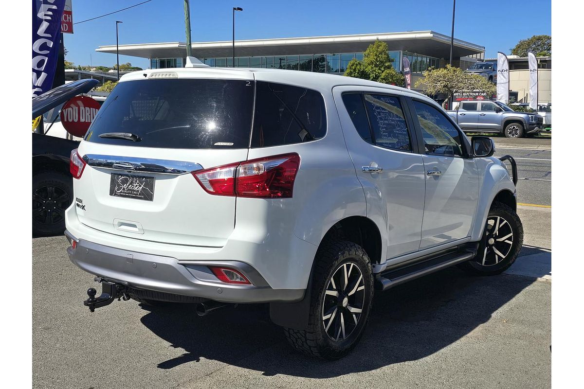 2020 Isuzu MU-X LS-U
