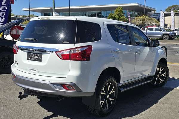 2020 Isuzu MU-X LS-U