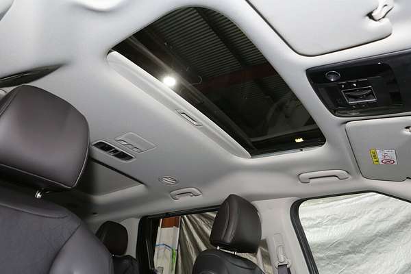 2023 Kia Carnival Platinum KA4