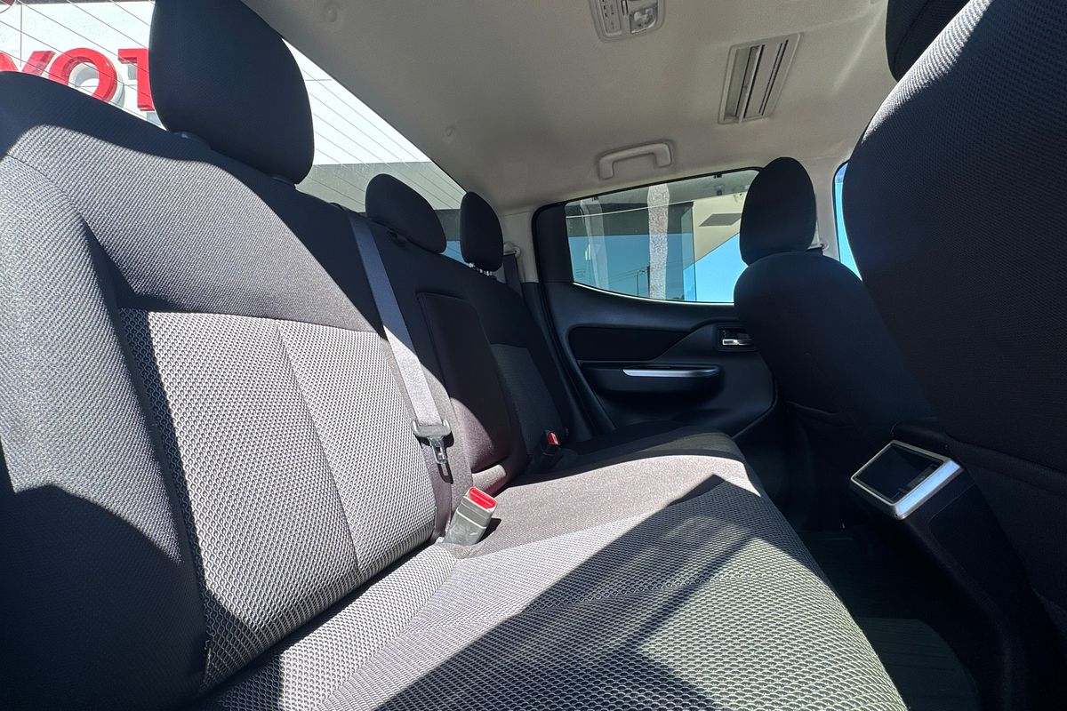 2021 Mitsubishi Triton GLS MR 4X4