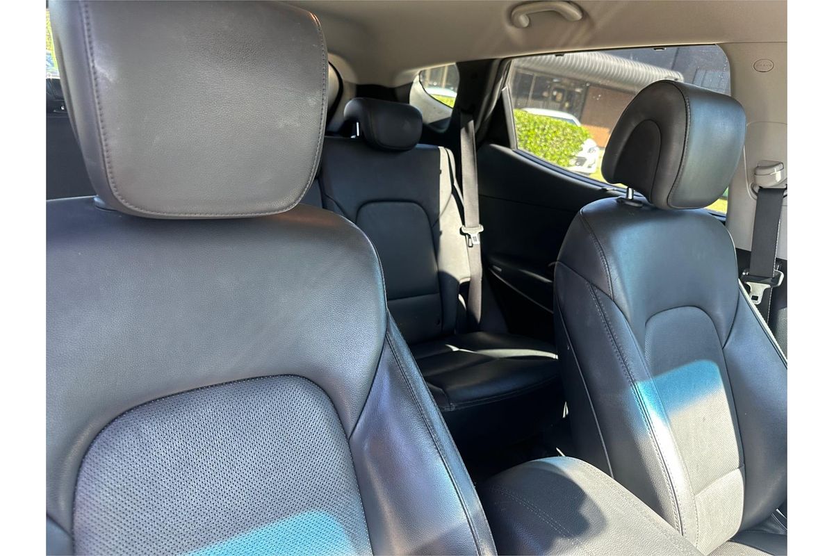 2016 Hyundai Santa Fe Elite DM3 Series II