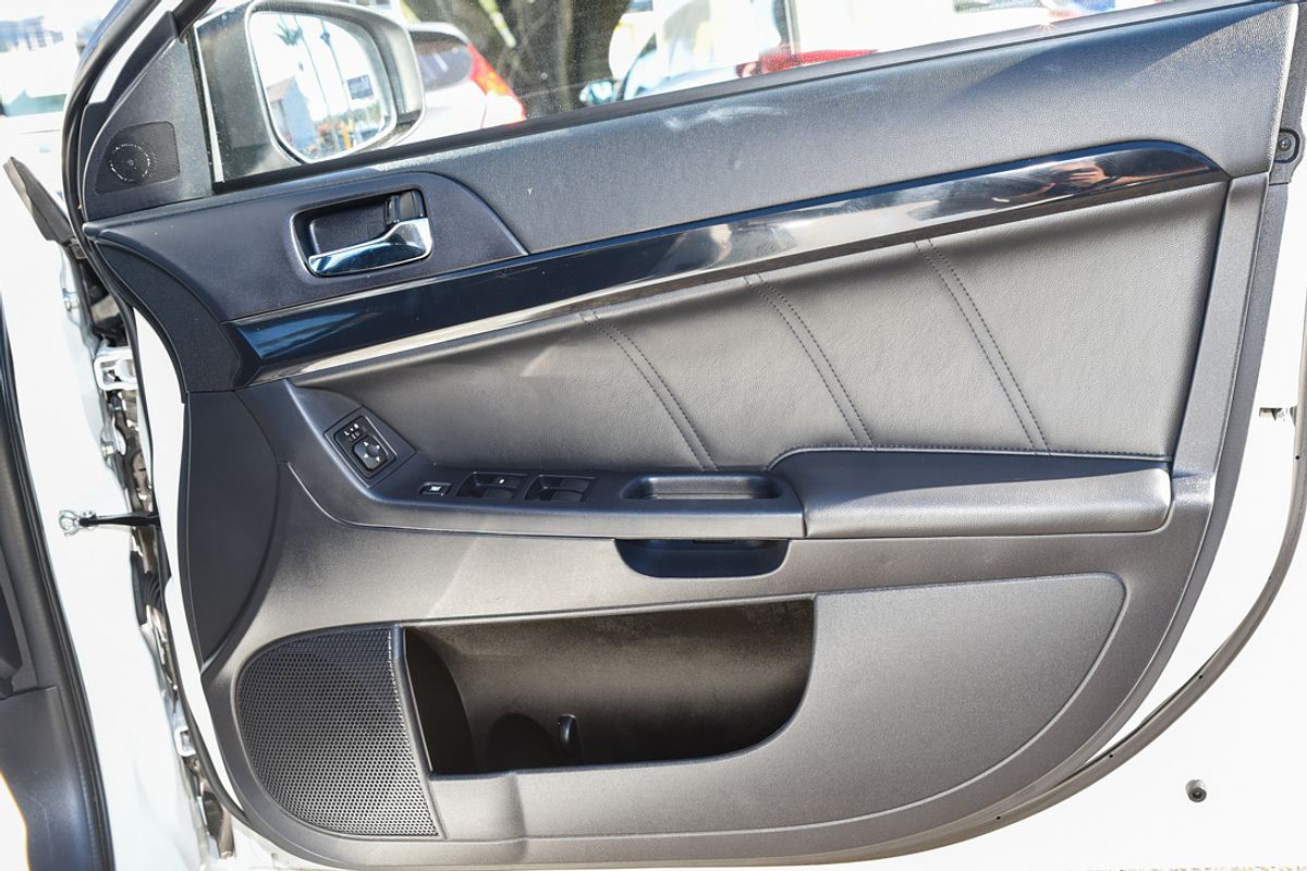 2016 Mitsubishi Lancer ES Sport CF