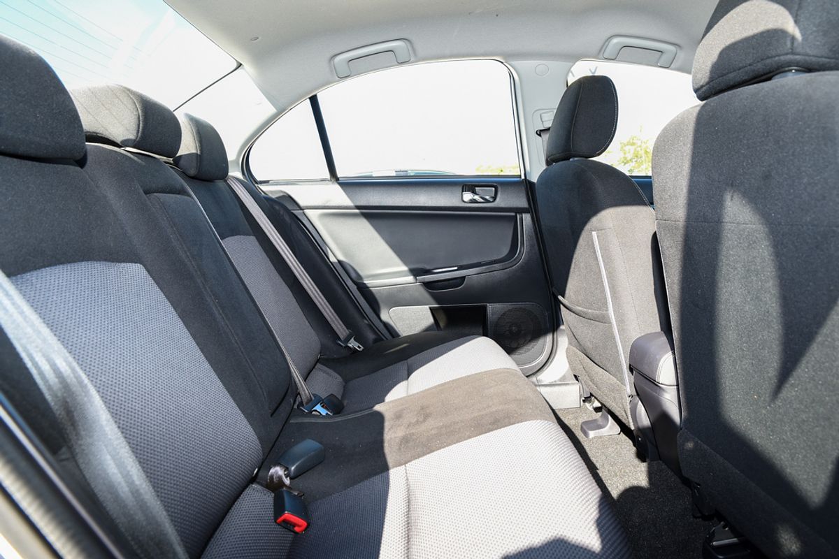 2016 Mitsubishi Lancer ES Sport CF