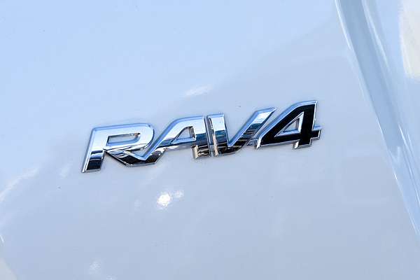 2018 Toyota RAV4 GXL ZSA42R