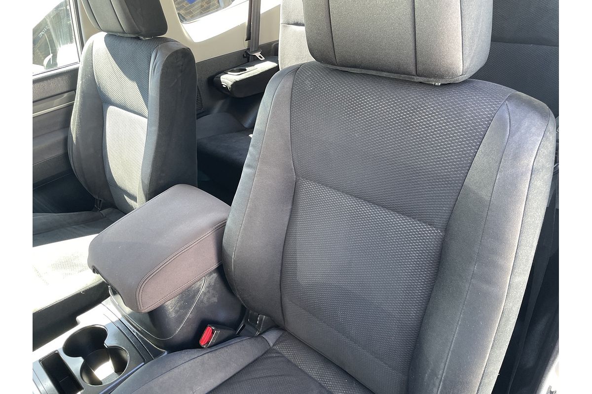 2007 Mitsubishi Pajero R NS